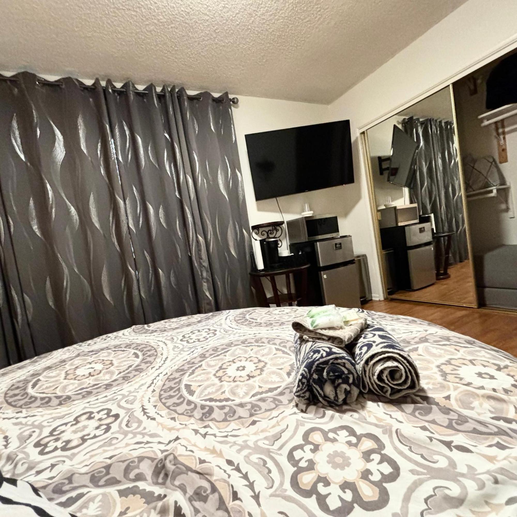 The Hathaway Suites Λος Άντζελες Εξωτερικό φωτογραφία
